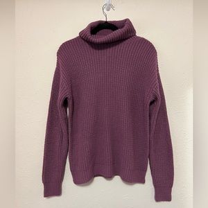 AMERICAN EAGLE PURPLE TURTLENECK SWEATER